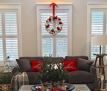 holiday decor with polywood shutters